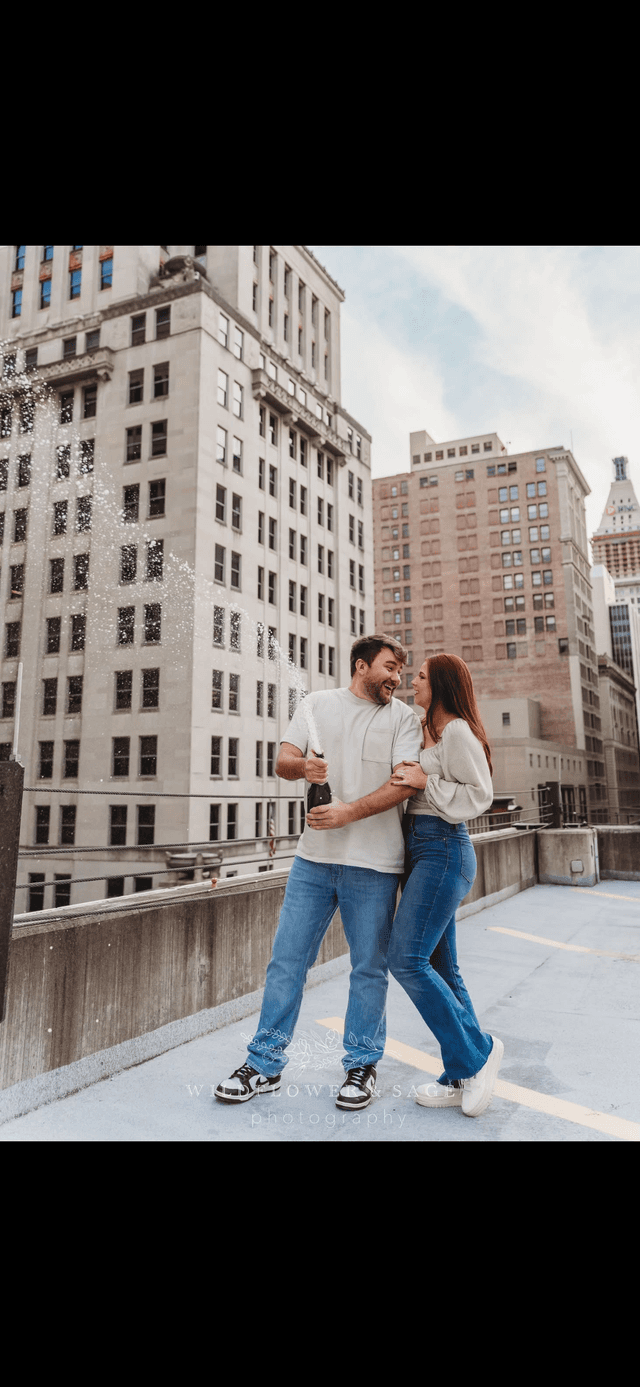 Downtown Cincinnati Rooftop Overlook - Image 1