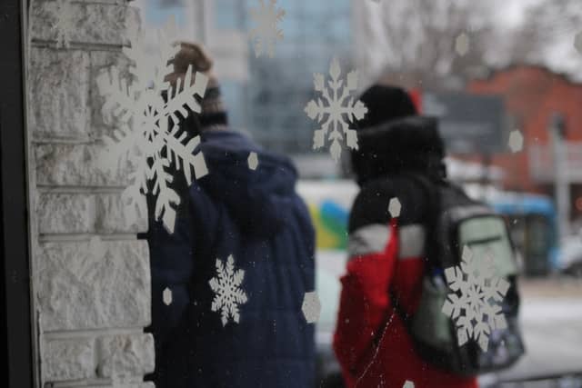 Boulevard Décarie Street Scene - Image 1