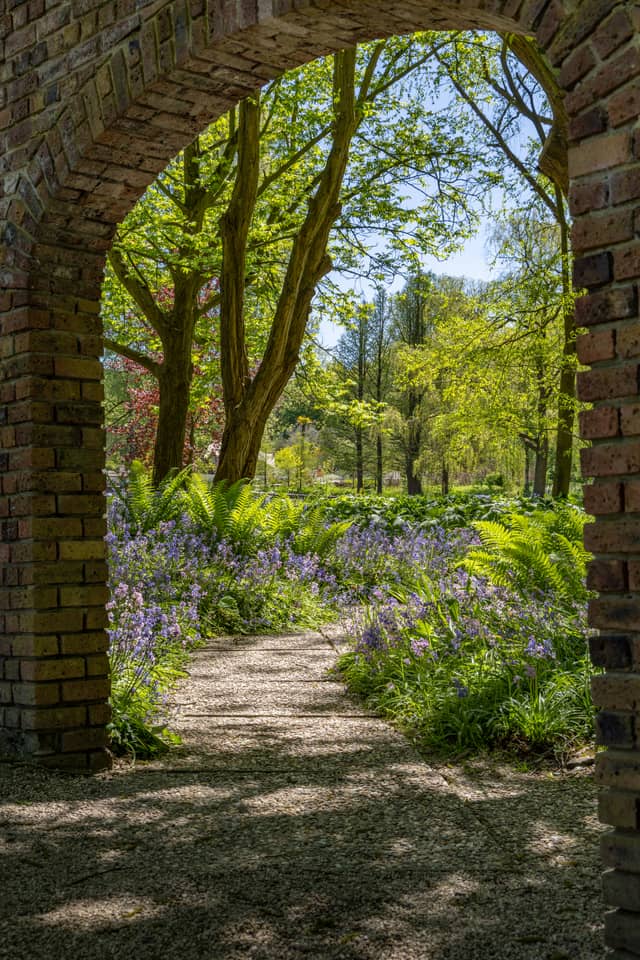 Castle Gardens Arcen - Image 1