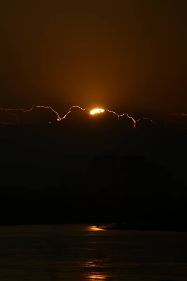 Red River Sunset, Long Biên - Image 1