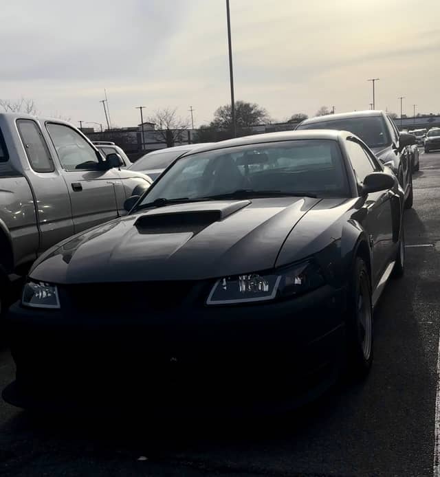 Shawnee Mission Ford Parking Lot - Image 1