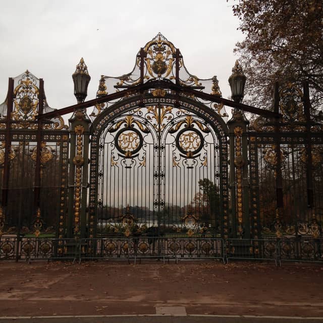 Porte des Enfants du Rhône - Image 1