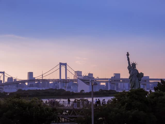 Odaiba Statue of Liberty & Rainbow Bridge - Image 1