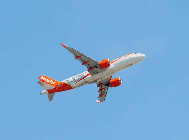 Tagus River Plane Spotting - Image 1