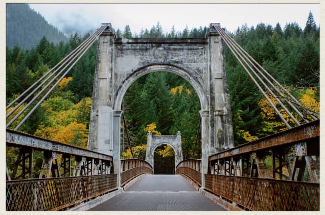 Alexandra Bridge - Image 1