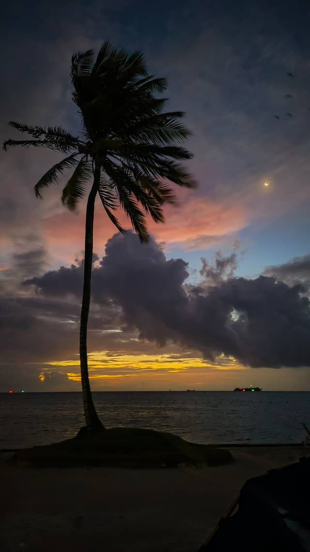San Andrés Island Coast - Image 1