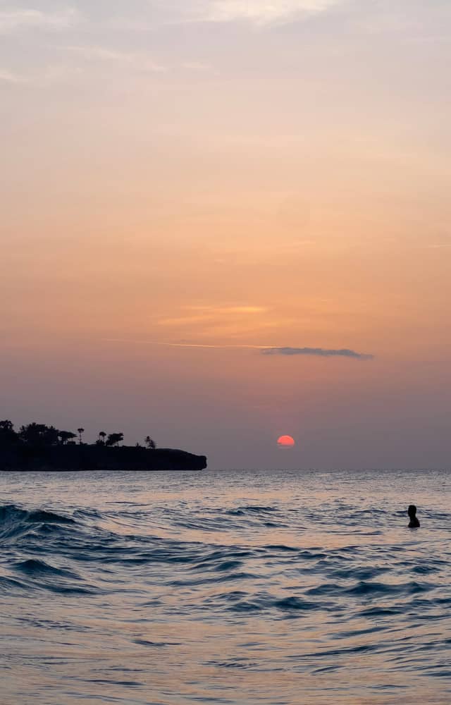 Playa Grande Sunset - Image 1