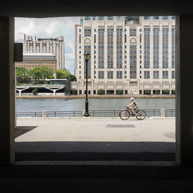 Roosevelt Island East River Promenade - Image 1