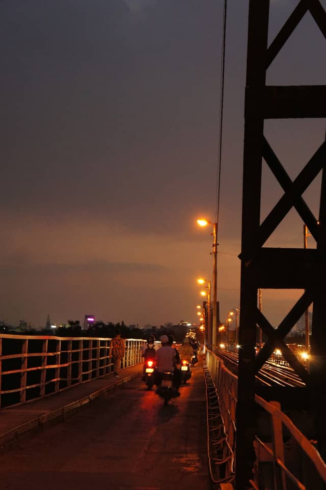 Long Bien Bridge - Image 1