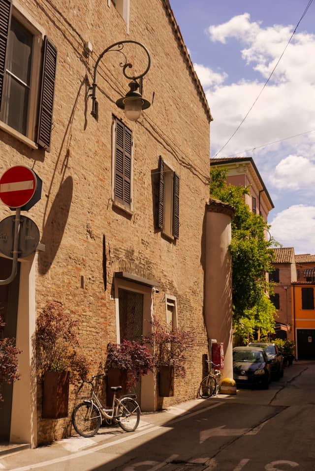 Historic Ravenna Street Scene - Image 1