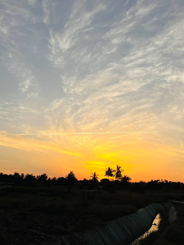 Vianzi Sunset Overlook - Image 1