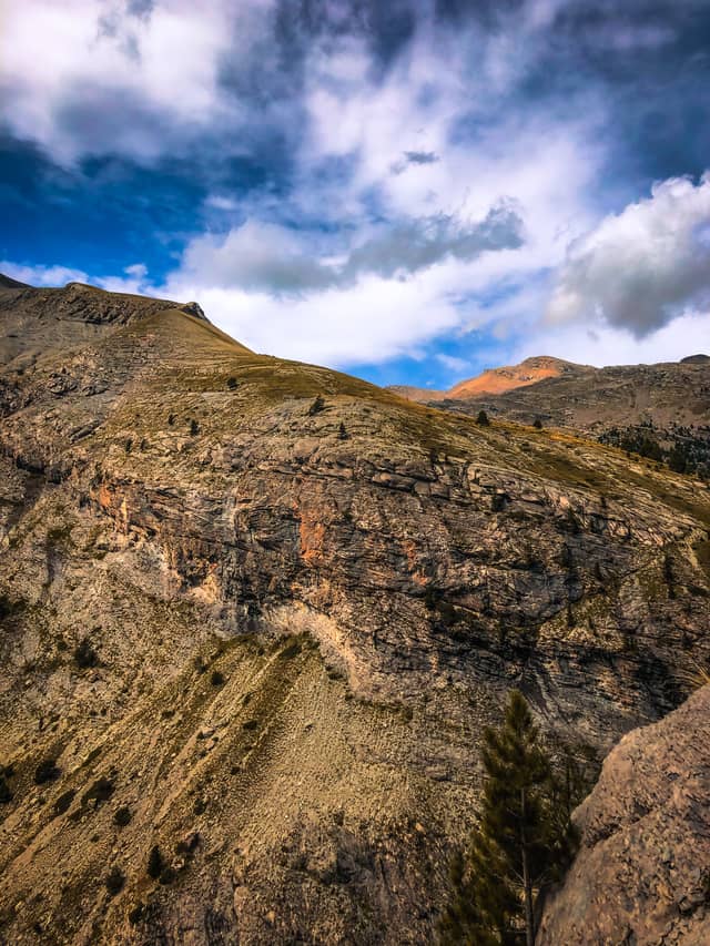 Massif des Trois-Évêchés Peaks - Image 1