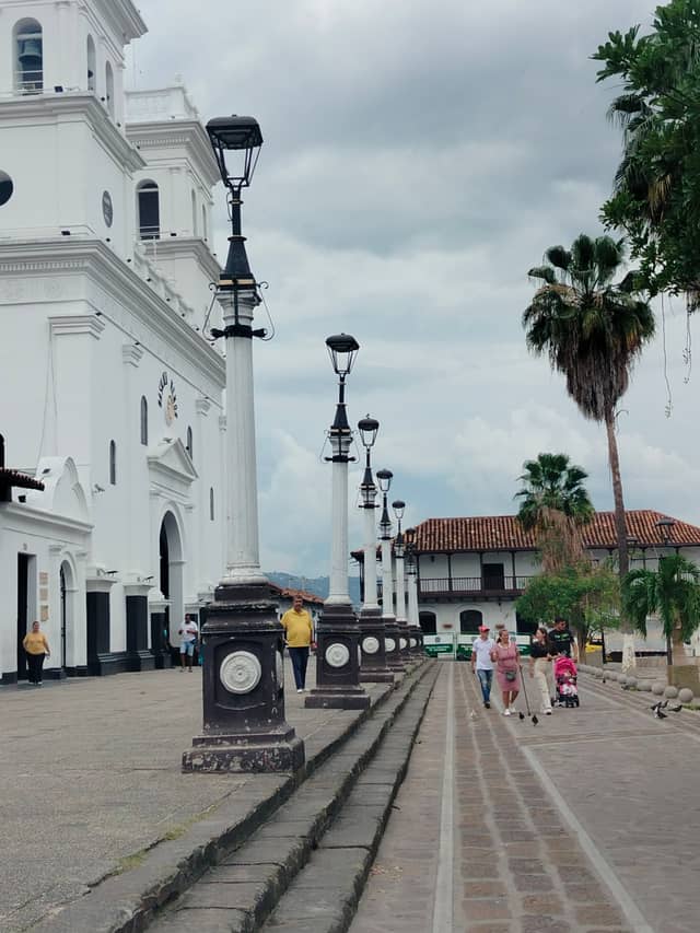 Basílica Menor San Juan Bautista - Image 1
