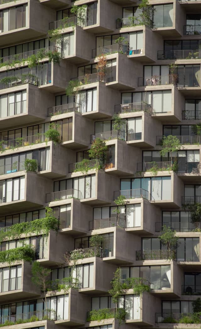 IQON Building - Image 1