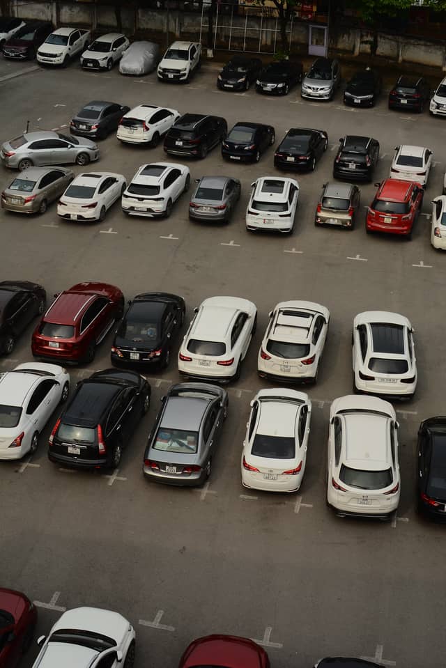 Diễn Châu Parking Lot Overlook - Image 1