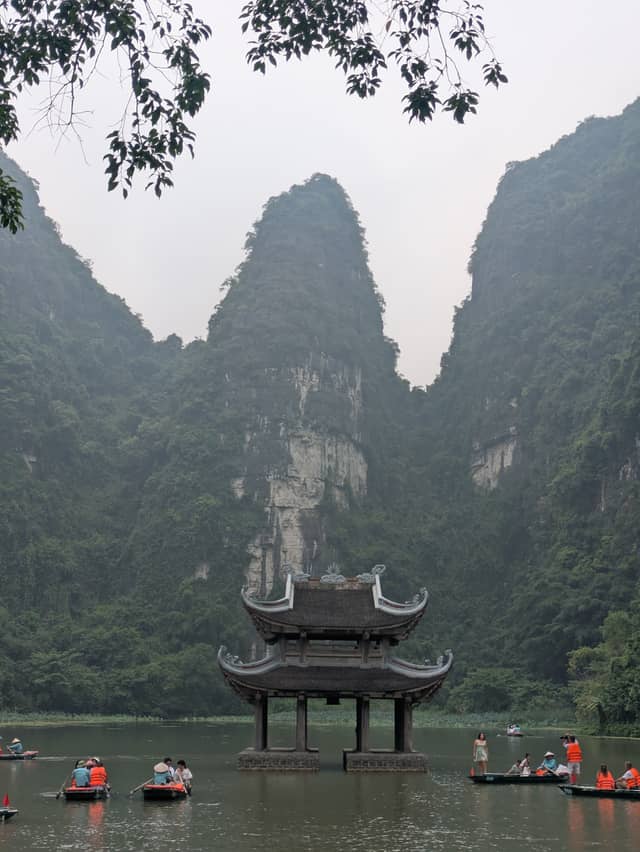 Tràng An Scenic Landscape Complex - Image 1