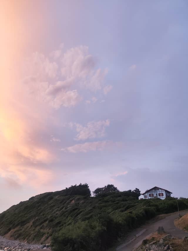 Corniche Basque Coastal Ridge - Image 1
