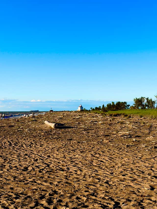 Fairport Harbor West Breakwater Light - Image 1