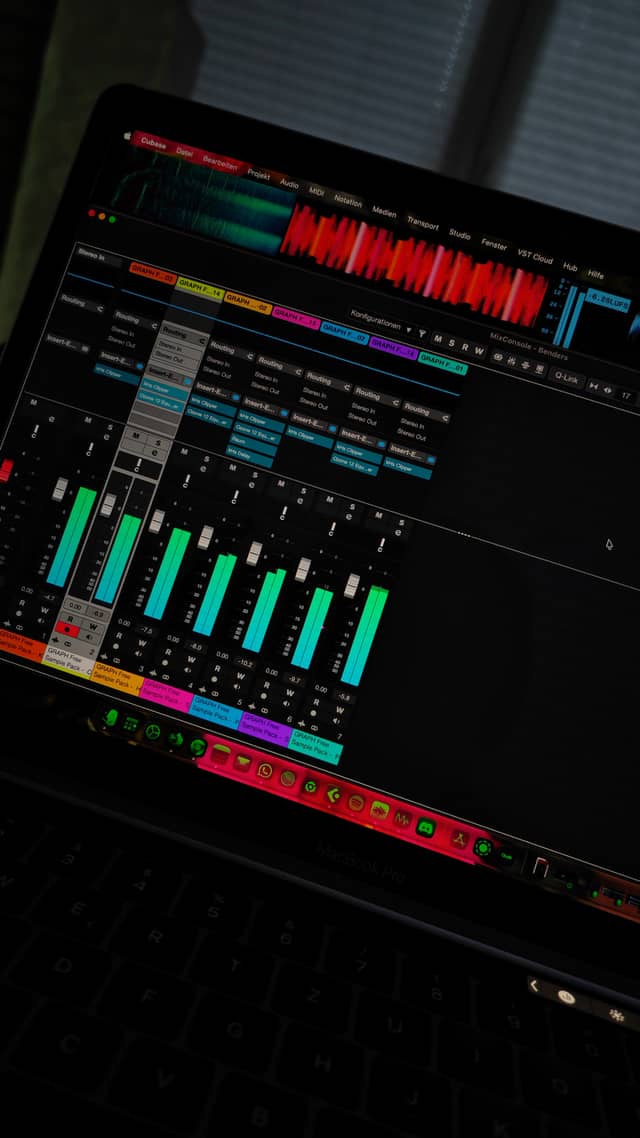 Digital Audio Workstation Setup - Image 1