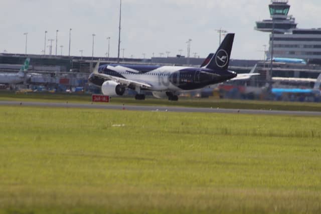 Amsterdam Airport Schiphol (AMS) - Image 1