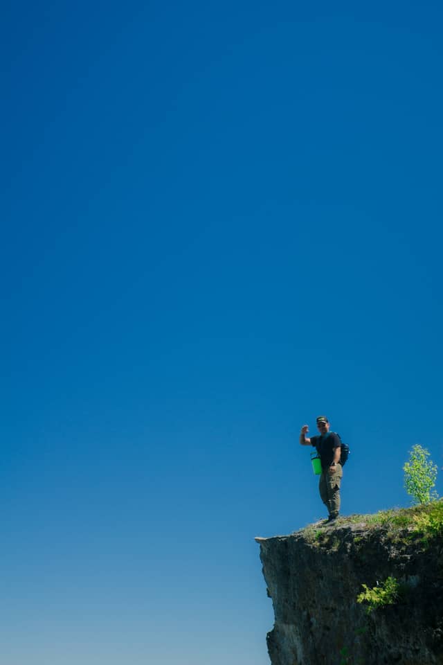 Bruce Peninsula Cliffside - Image 1