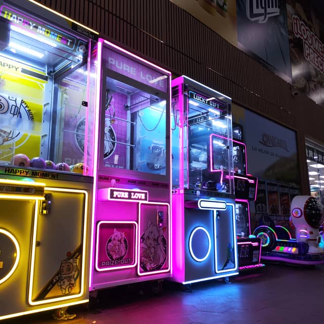 Neon Arcade, Puerto Ordaz - Image 1