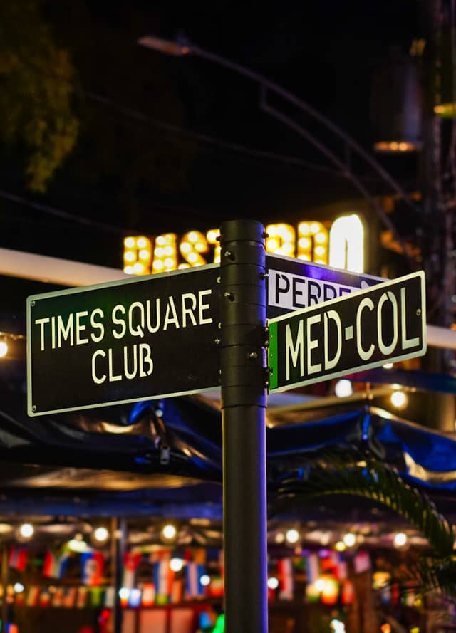 Times Square Club Medellín - Image 1