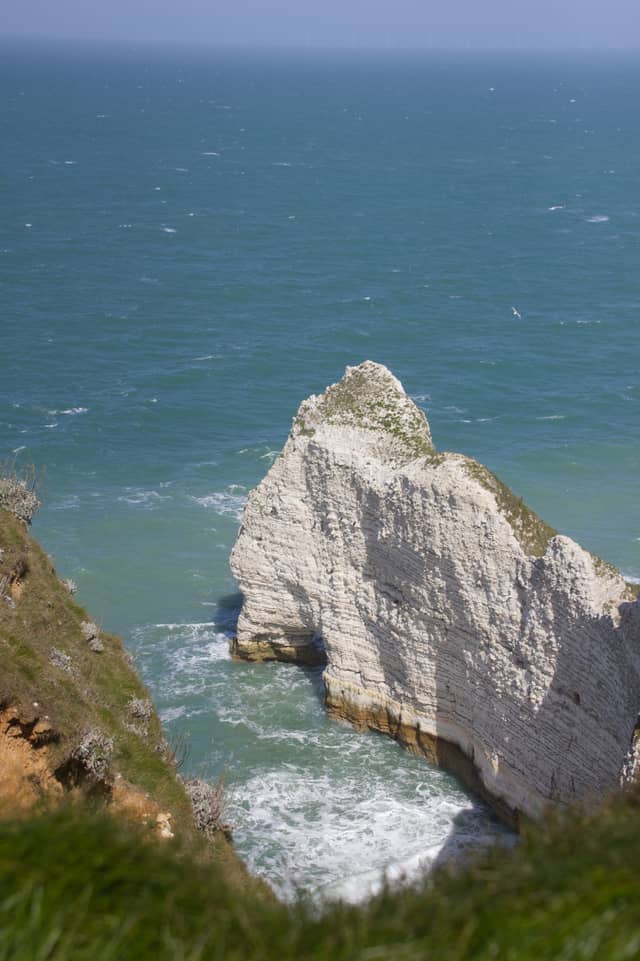 Étretat Cliffs (Falaise d'Amont) - Image 1