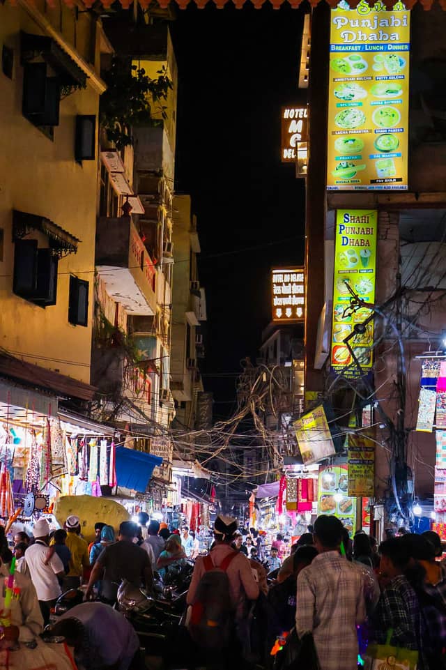 Golden Temple Market Street - Image 1