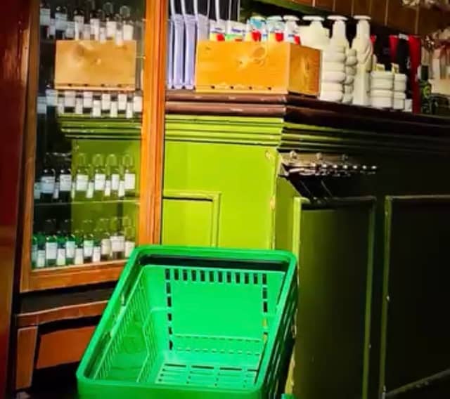 De Kruidwagen Apothecary - Image 1