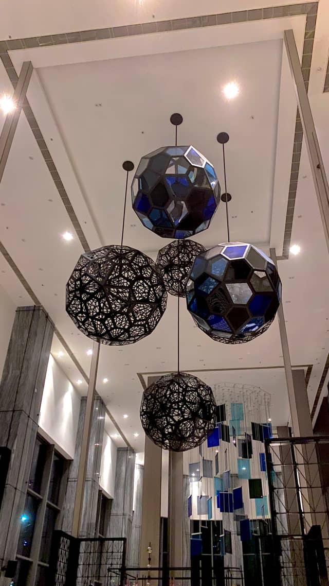 Courtyard by Marriott Ahmedabad Lobby - Image 1
