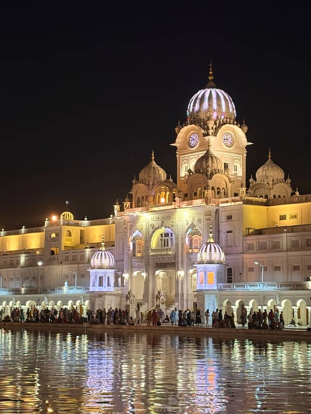 Golden Temple (Harmandir Sahib) - Image 1