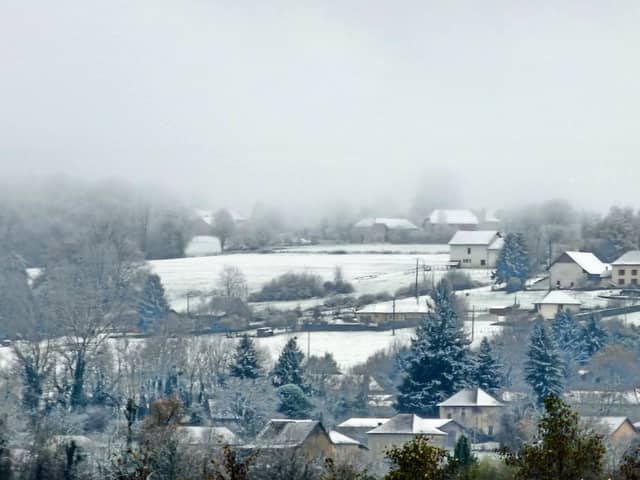 Revest-du-Bion Village View - Image 1