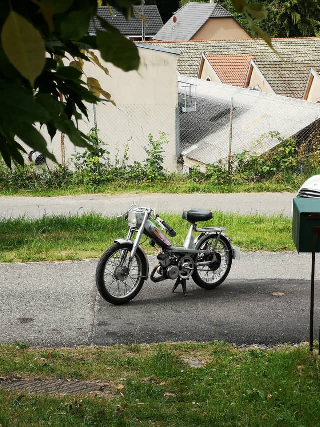 Vintage Moped in Lautenbachzell - Image 1