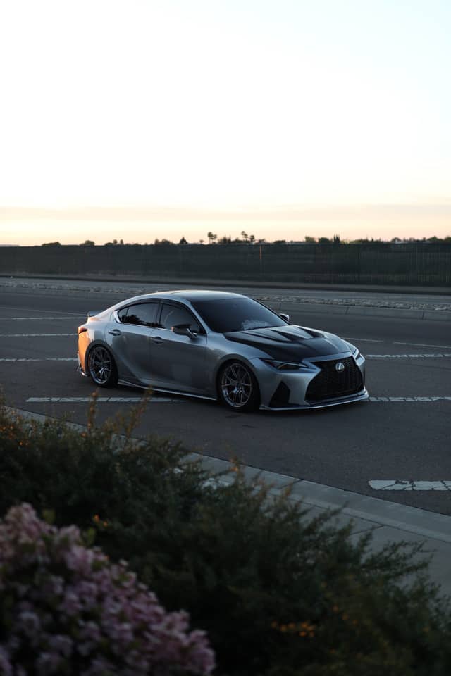 Tracy Suburban Sunset Road - Image 1