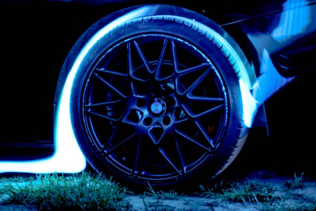 Dorking Automotive Light Painting Spot - Image 1