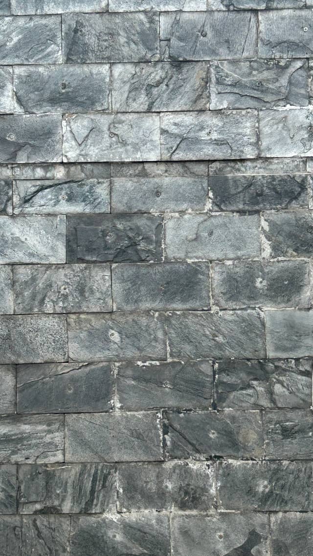 Gulshan Architectural Stone Wall - Image 1