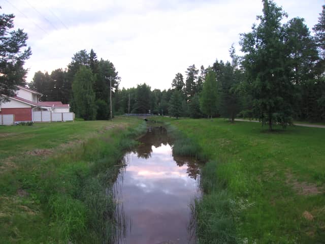 Oulunsalo Residential Canal - Image 1