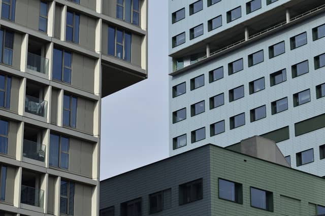 Cadix District Modern Architecture - Image 1
