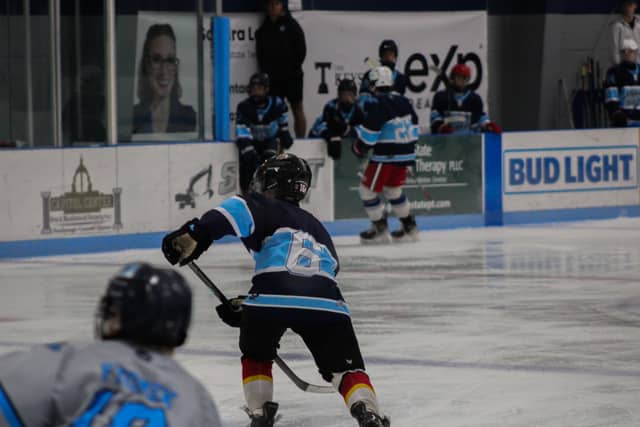 Tri-Town Ice Arena - Image 1