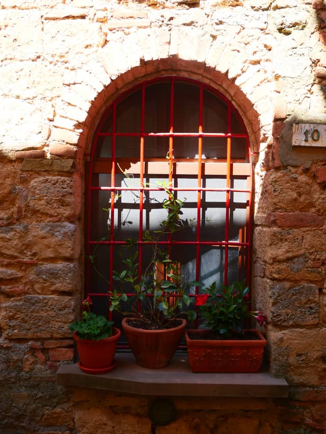 Piazza Duomo, San Gimignano - Image 1