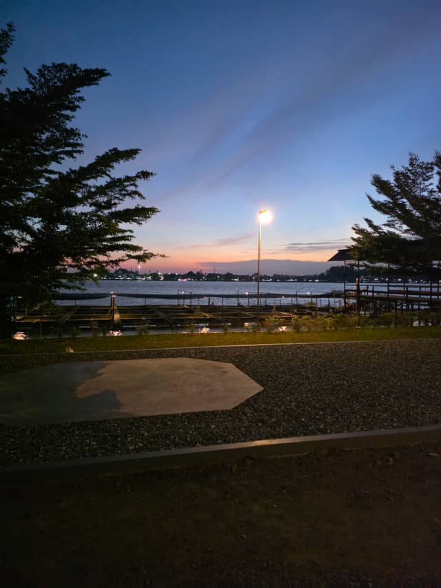 Mahakam Riverfront, Kutai Kartanegara - Image 1
