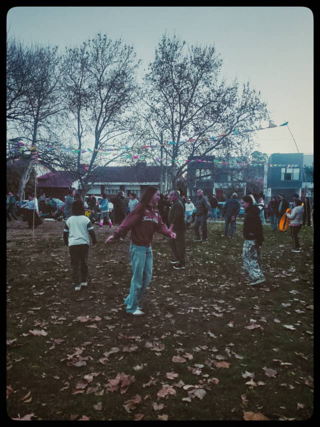 Tandil Neighborhood Plaza - Image 1