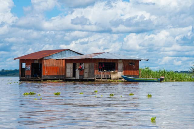 Loretoyacu River Floating House - Image 1