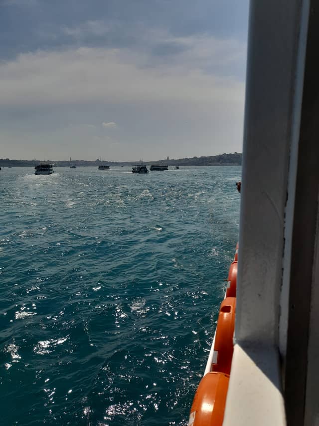 Bosphorus Ferry Crossing (Üsküdar) - Image 1