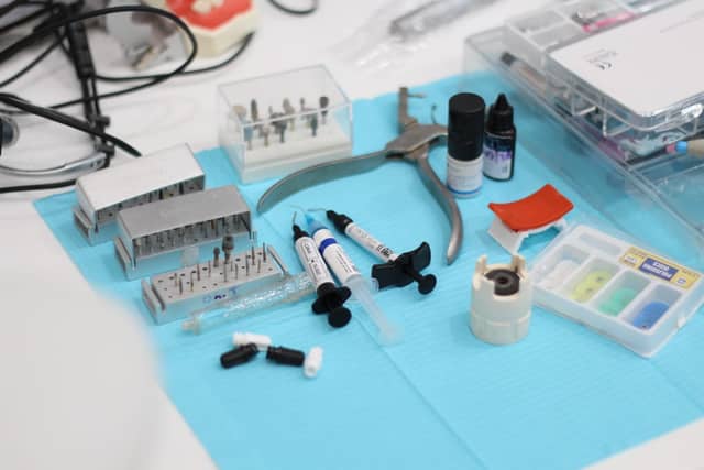 Dental Clinic Workspace - Image 1