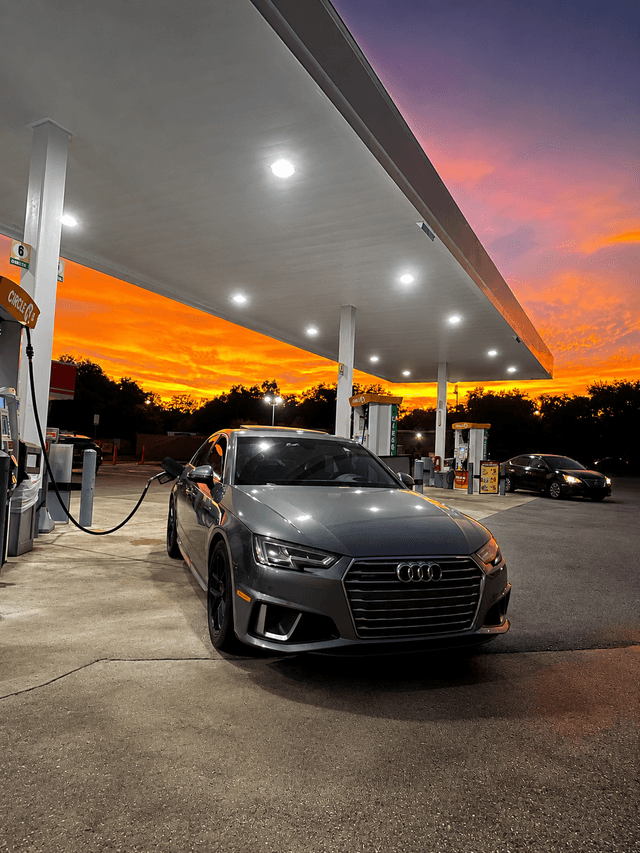 Bushnell Gas Station Sunset - Image 1