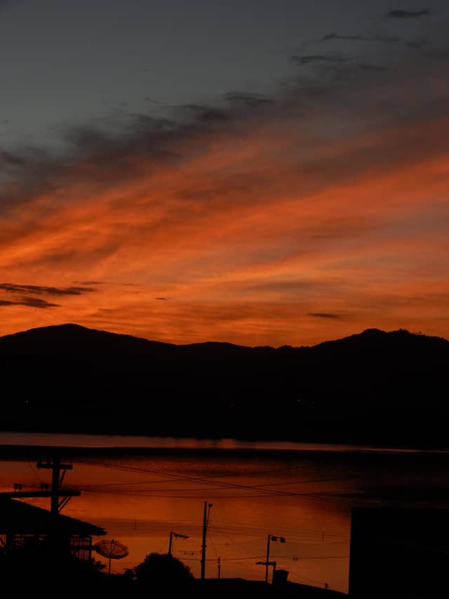 Furnas Reservoir Sunset Overlook - Image 1