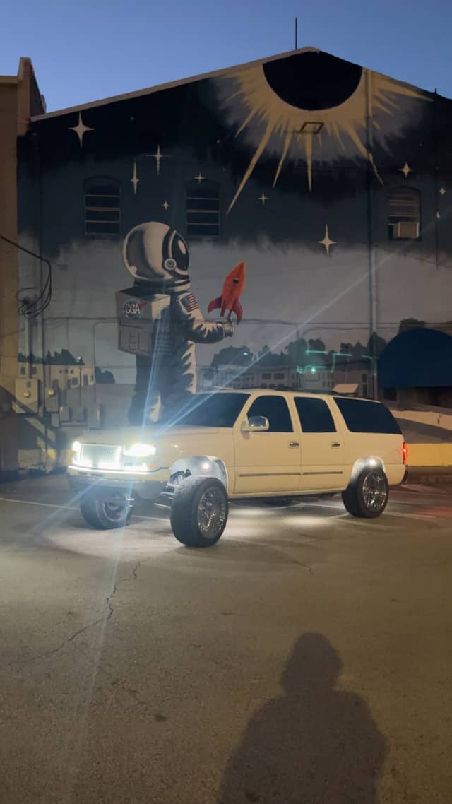 Searcy Astronaut Mural - Image 1
