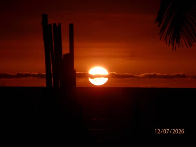 Muisne Beach Sunset - Image 1